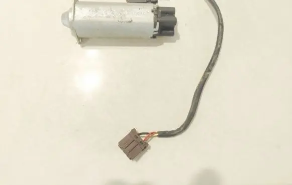 Mercedes-Benz S W220 Seat adjustment motor a22082043 18102542