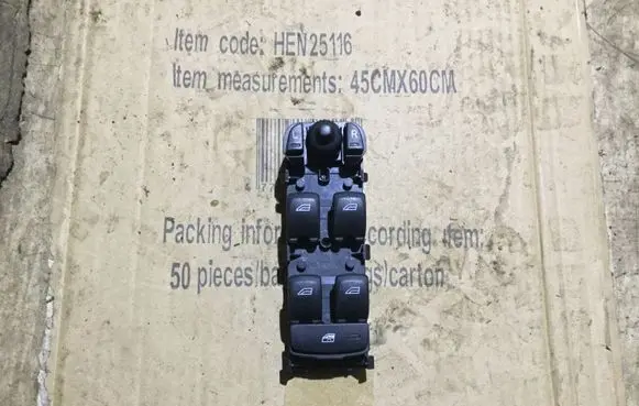 Volvo V40 Electric window control switch 31376495