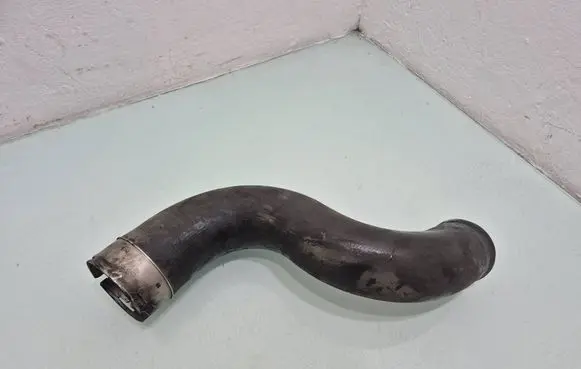 Renault Megane III Intercooler hose/pipe 