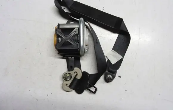 Nissan Note (E12) Seat belt trim TKAH2G2421KL