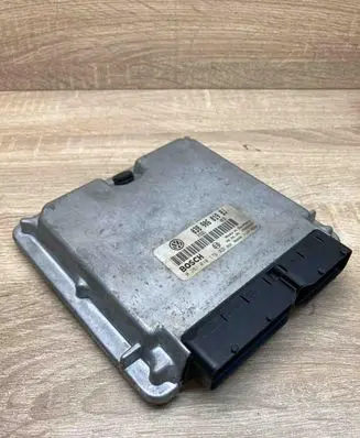 Volkswagen PASSAT B5 Engine control unit/module ECU 038906019BJ 0281010176
