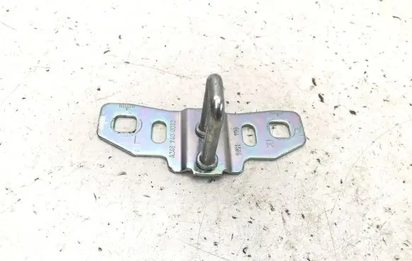 Mercedes-Benz GLA H247 Tailgate lock loop/hook striker A2467400032