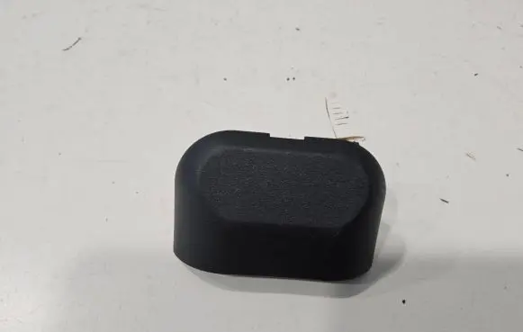 Maserati Levante Windshield washer spray nozzle 670028353 B805