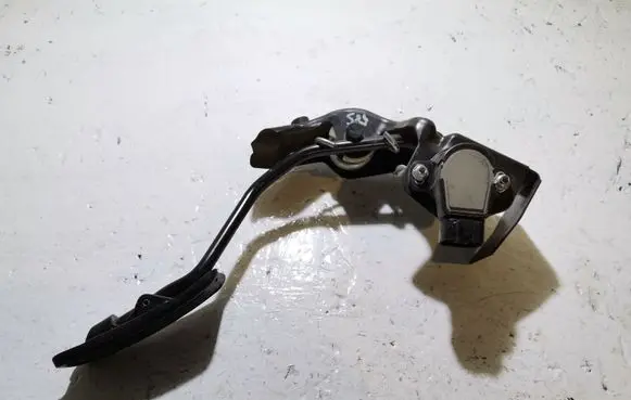 Toyota Corolla Verso AR10 Accelerator throttle pedal