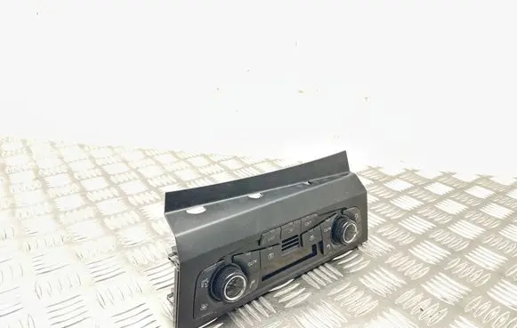 Audi A5 8T 8F Climate control unit 8T1820043AQ A2C53346679
