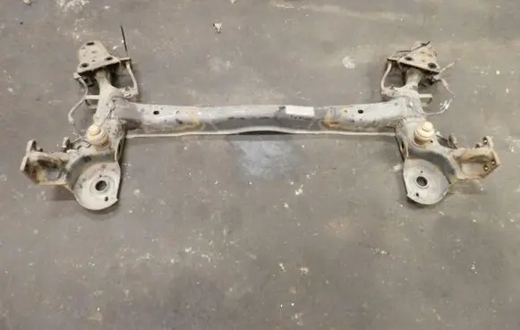 Citroen DS3 Rear axle beam uh76r54wOE