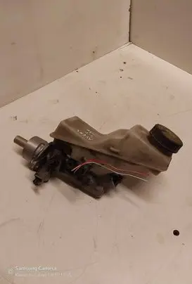 Toyota Avensis T250 Brake fluid reservoir Sta