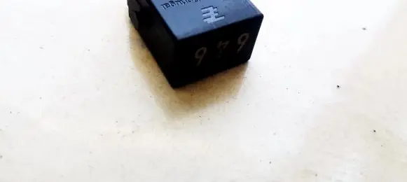 Audi A8 S8 D4 4H Other relay 4H0951253C V23374-A1001-X010