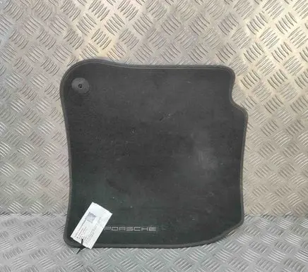 Porsche Cayenne (9Y0 9Y3) Rear floor mat 