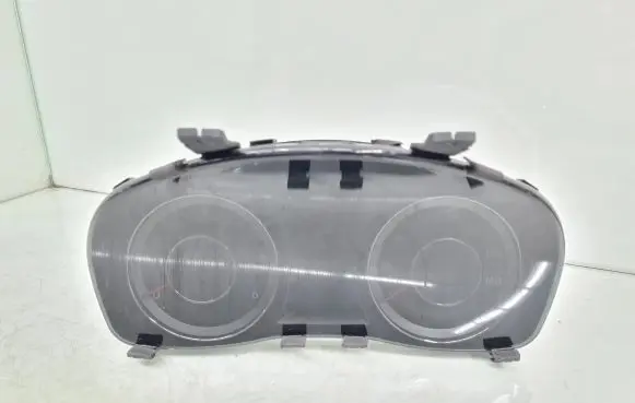 Hyundai i40 Speedometer (instrument cluster) 940133Z290 11001779300H