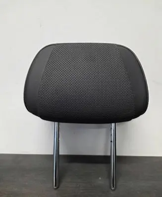 BMW X5 G05 Front seat headrest 