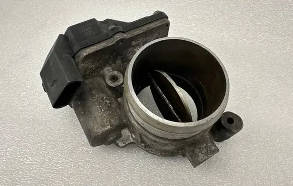 Volkswagen Touareg I Throttle valve 059145950A