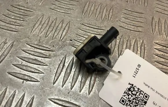 Mercedes-Benz GLE (W166 - C292) Airbag deployment crash/impact sensor A1668210151