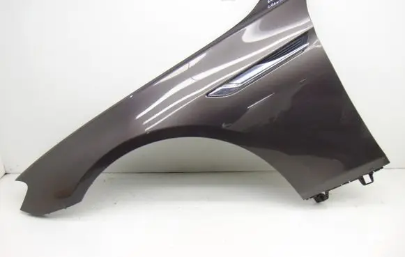 BMW 6 F06 Gran coupe Fender