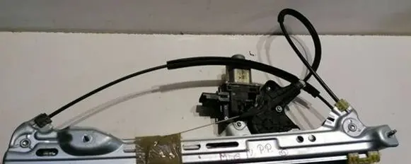 Renault Megane IV Front door electric window regulator C42830102