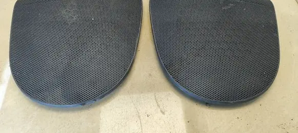 Seat Toledo III (5P) Front door speaker cover trim 5P0867149 5P0867150