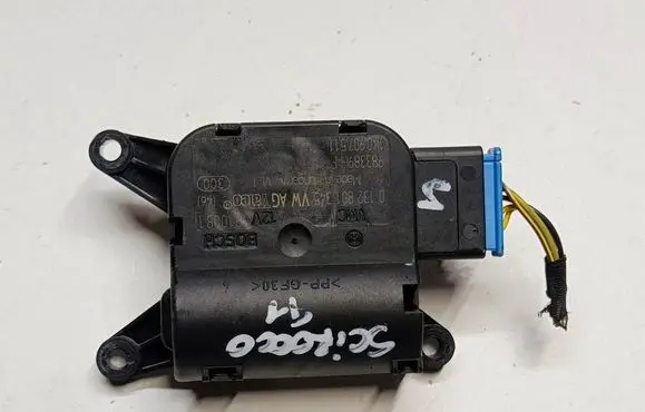 Volkswagen Scirocco Air flap motor/actuator 0132801345T1 0132801345 1K0907511