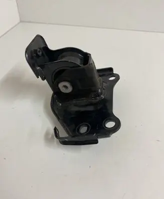 Lexus NX Engine mount bracket