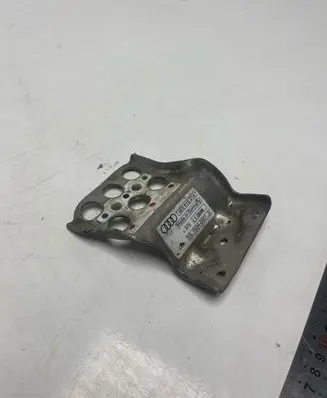 Audi A8 S8 D3 4E Air suspension valve block 4E0616014