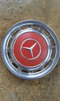 Mercedes-Benz E W123 R14 wheel hub/cap/trim A1154010324 1154010324