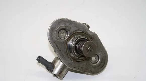 BMW 5 F10 F11 Mechanical fuel pump 8604232