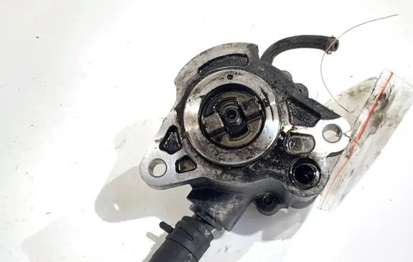 Toyota Corolla Verso E121 Vacuum pump 2930027010