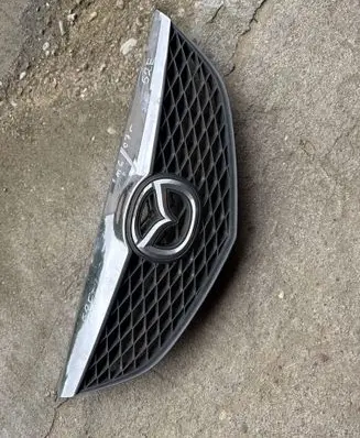 Mazda 6 Front bumper upper radiator grill GJ6A50712