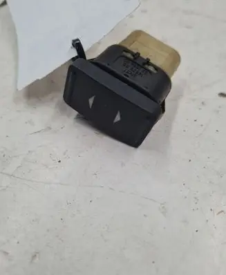 Ford Focus Electric window control switch 03168400