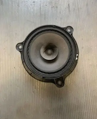 Nissan X-Trail T31 Front door speaker 28156EU00A