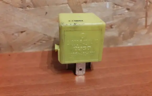 Mercedes-Benz S W220 Other relay 2050 A0025421419