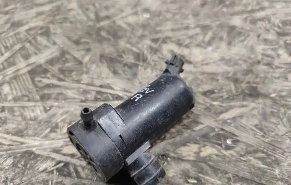 Toyota Corolla E120 E130 Windscreen/windshield washer pump 0602103630