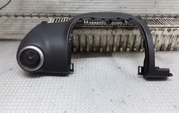 Nissan Note (E11) Dashboard trim 682009U100