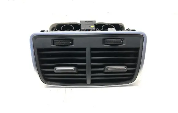 Rear air vent grill