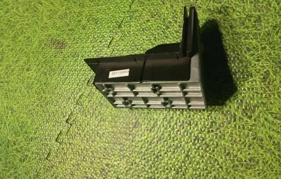 BMW X5M E70 Parcel shelf load cover mount bracket 9928100013