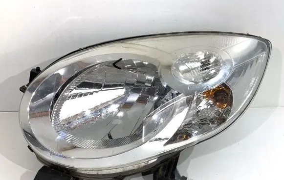 Citroen C1 Headlight/headlamp 