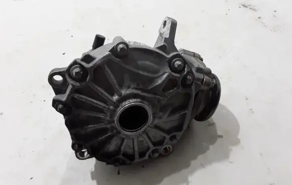 Mercedes-Benz GLC C253 Front differential A2213308101