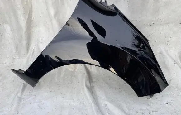 Ford Fiesta Fender c1bb