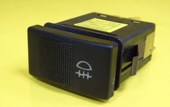 Fog light switch