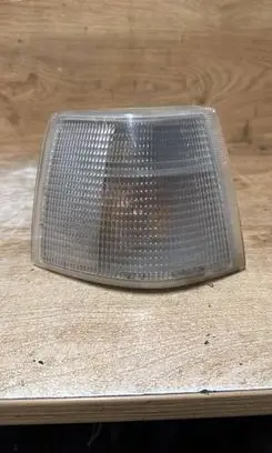 Volvo 850 Front indicator light 9151449