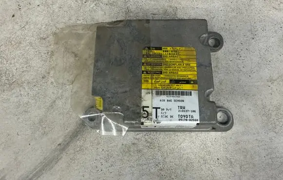 Toyota Auris 150 Airbag control unit/module 8917002560