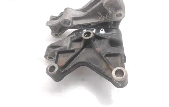 Citroen C3 Pluriel Engine mounting bracket 9618238080 9619897080