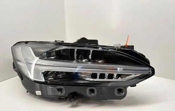 Volvo S90, V90 Headlight/headlamp 31386165 89909568