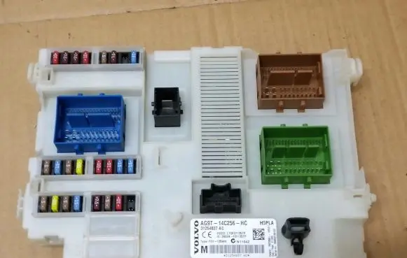 Volvo XC60 Gateway control module AG9T14C256H