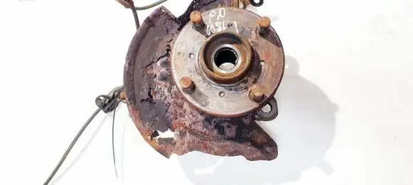 Daihatsu Materia Front wheel hub 