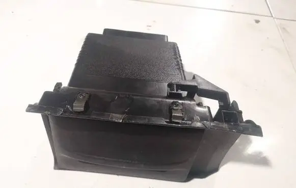 Honda CR-V Glove box