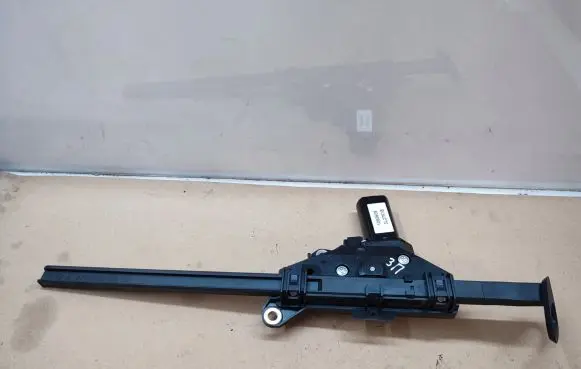 Mercedes-Benz E C207 W207 Seat belt adjustment motor 2078600457 A2078600282