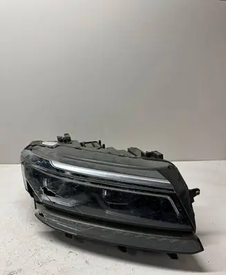 Volkswagen Tiguan Headlight/headlamp 5NB941082 7780L76