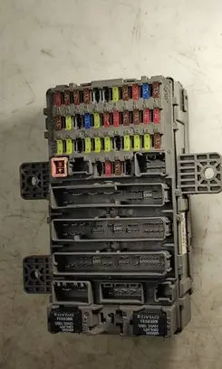 Honda Civic Fuse module 37832LN SMGG012 051025