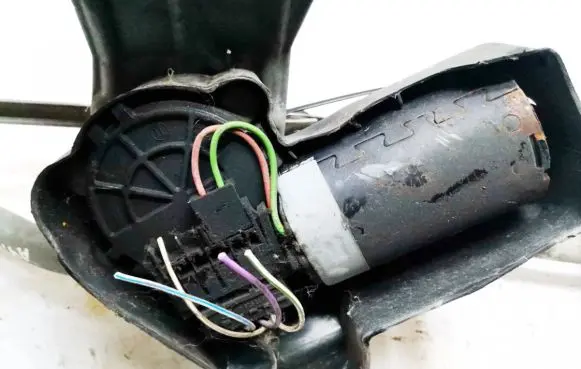 Ford Escort Wiper motor 85bg17b571aa 0390241307