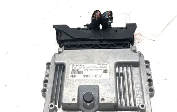 Hyundai Elantra VI Engine control unit/module ECU 39101-2B163